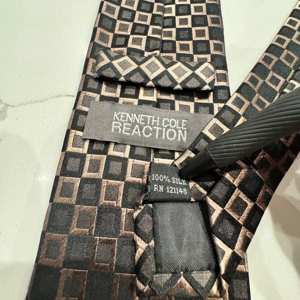 Kenneth Cole Reaction Men Silk Necktie Black Bronze Geometric Square Pattern Tie